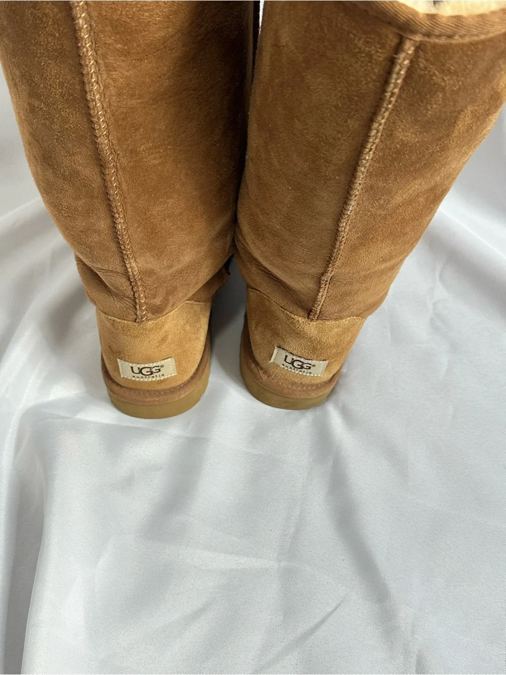 UGG Women's Classic Round Toe II Tall Boots Size 10